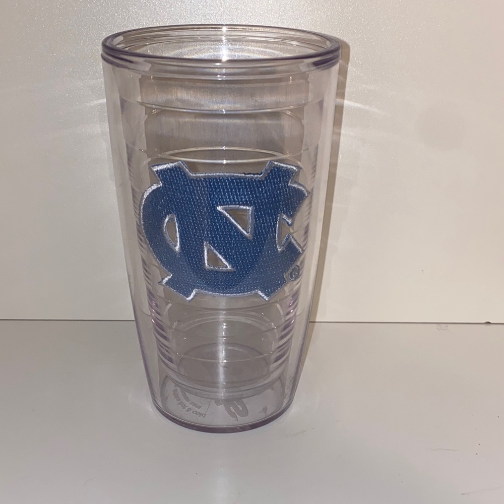 NWOT Tervis 16 oz UNC Tar Heels Tumbler